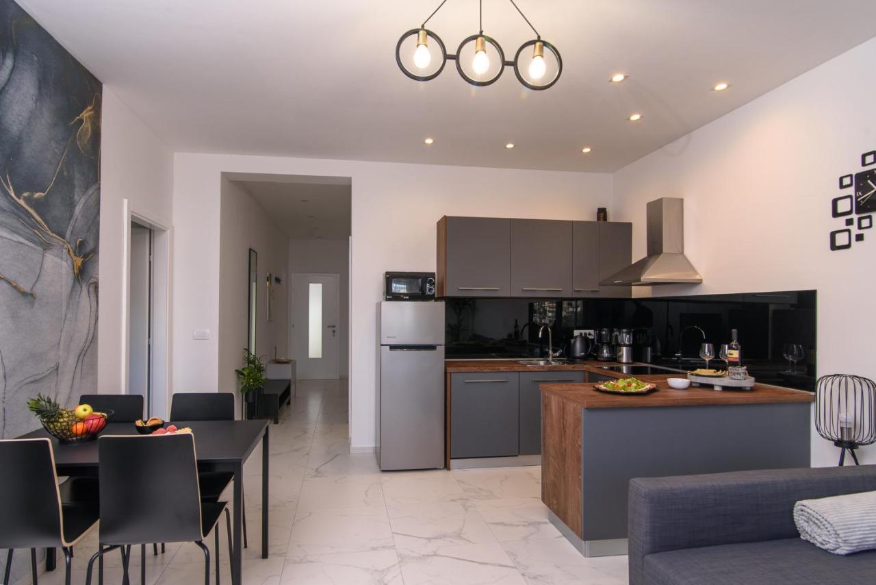 Batinic Apartments Kaštela Eksteriør billede